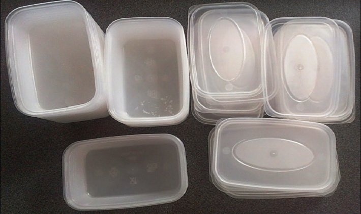 takeaway plastic containers